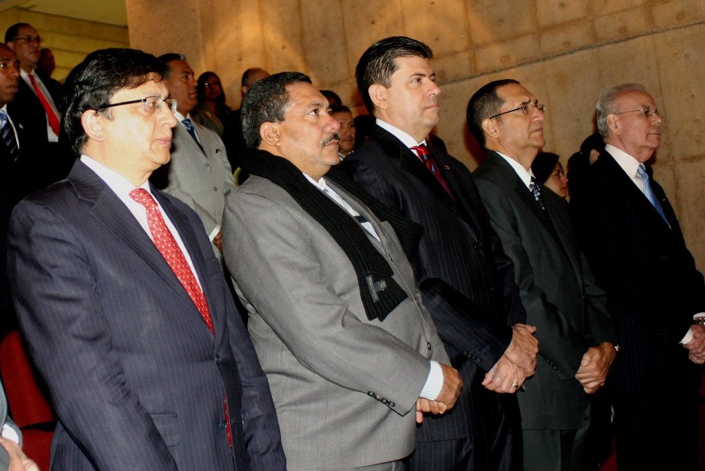 Participantes en Conferencia